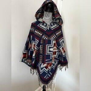 Aztec Wool OS Hooded Poncho Cape. Kangaroo Pocket. Wood Button.